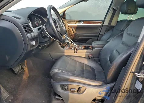 2013 Volkswagen Touareg V6 из США, поврежденный, VIN WVGEF9BP8DD002186